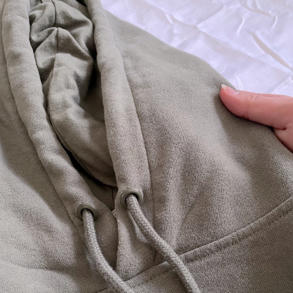 SMALL army green crop sweater